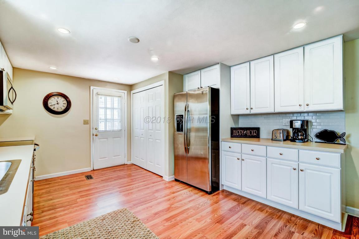 508 South Surf Road Ocean City, MD 21842 - Photo 5 of 36 Gallery Image 5