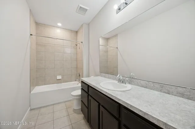 $2,000 | 5598 Kellar Circle, Jacksonville, FL 32218