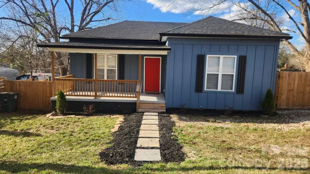 $155,000 | 40 Holly Street, Great Falls, SC 29055