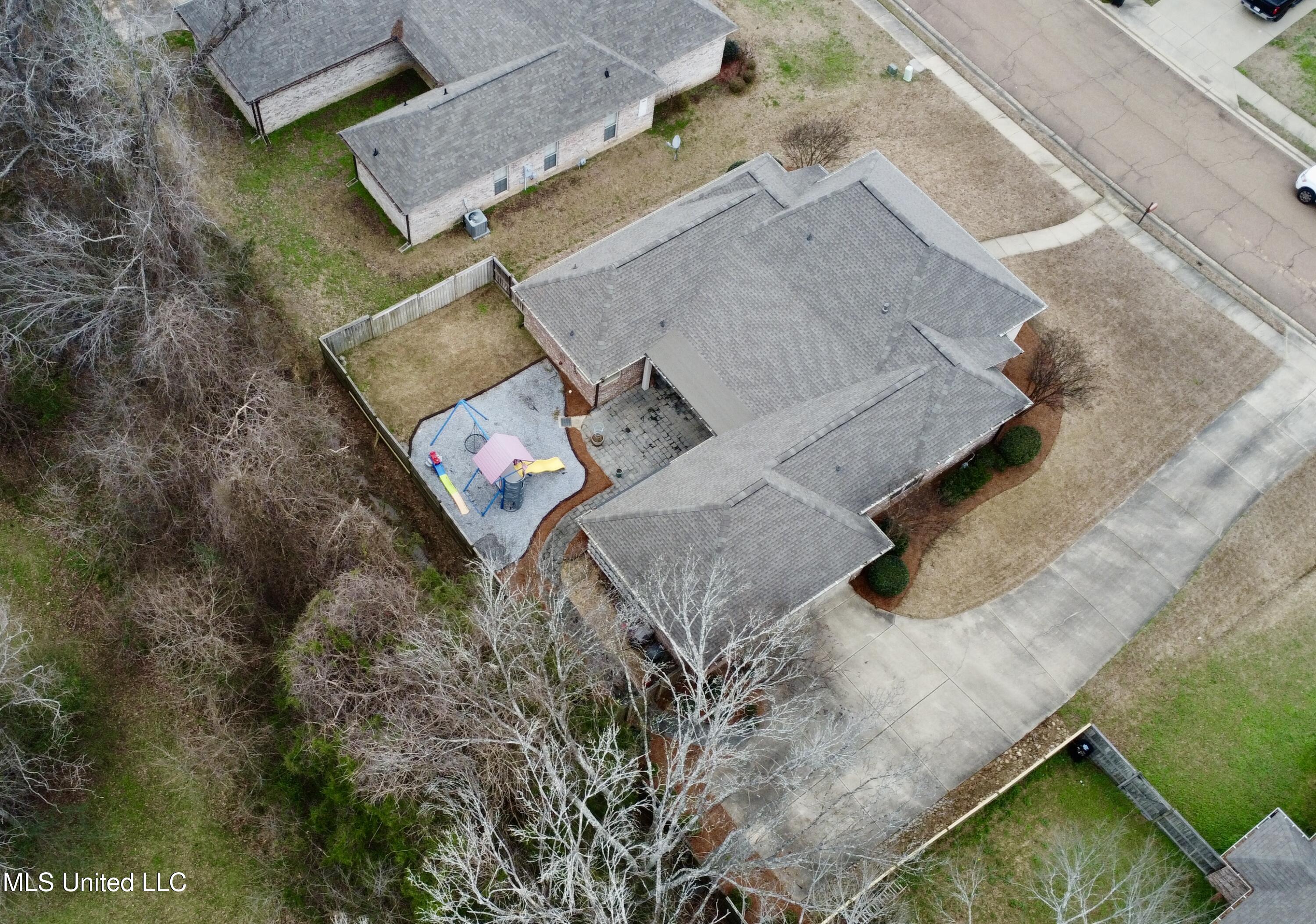 221 Stoney Ridge Road Clinton, MS 39056 - Photo 5 of 42 dji_fly_20250214_104314_131_173955161779