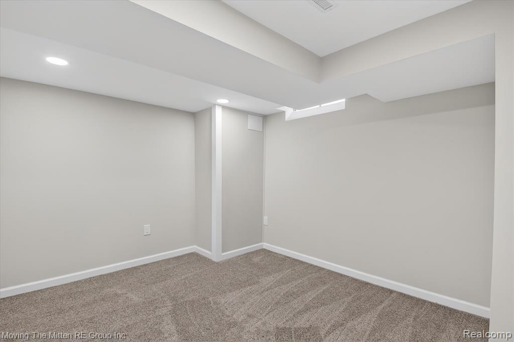 38061 Walnut Street Romulus, MI 48174 - Photo 36 of 68