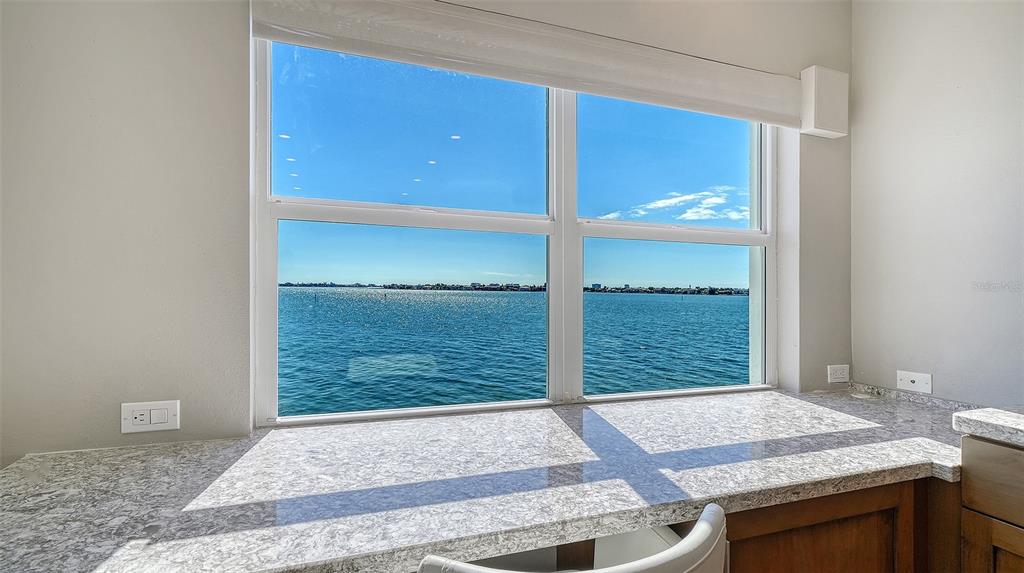 400 Golden Gate Point, Unit 31 Sarasota, FL 34236 - Photo 18 of 39