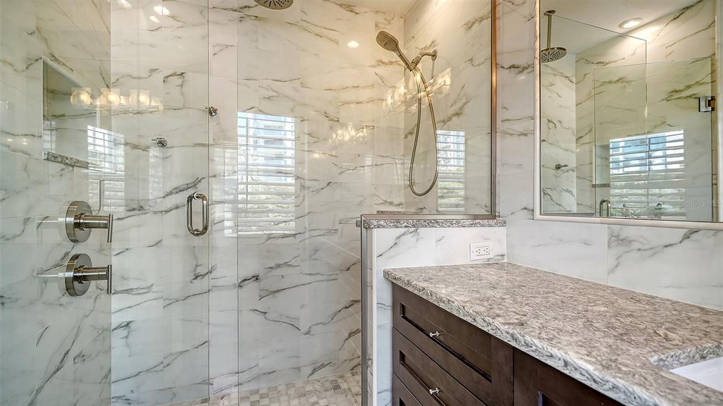 400 Golden Gate Point, Unit 31 Sarasota, FL 34236 - Photo 25 of 39