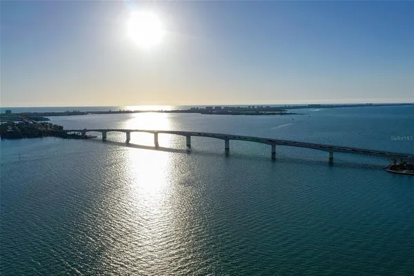 $1,195,000 | 400 Golden Gate Point, Unit 31, Sarasota, FL 34236