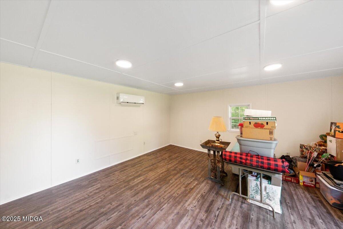 856 Lite-N-Tie Road Macon, GA 31211 - Photo 41 of 45 a view of workspace with wooden floor