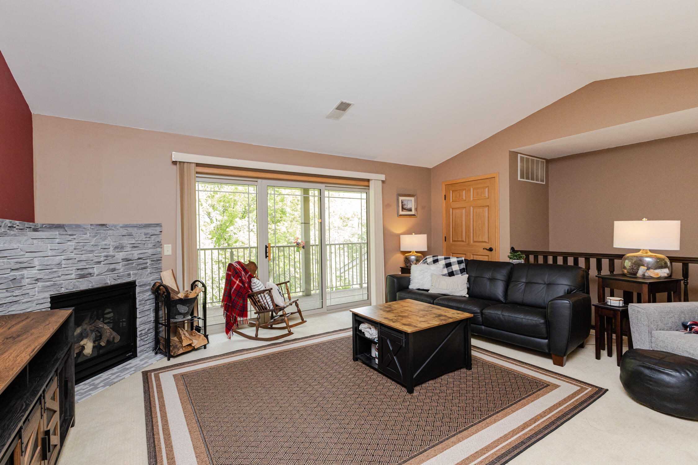 984 Spring Court Newburg, WI 53095 - Photo 8 of 21 Custom gas fireplace
