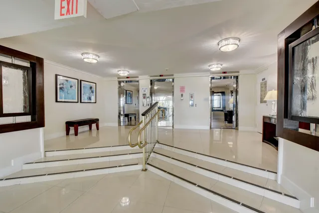 a view of entryway and hall