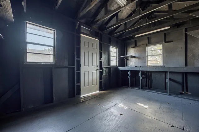 $289,900 | 221 Destin Drive, Mary Esther, FL 32569