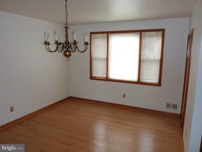 8217 Analee Avenue Rosedale, MD 21237 - Photo 8 of 28 Dining Room
