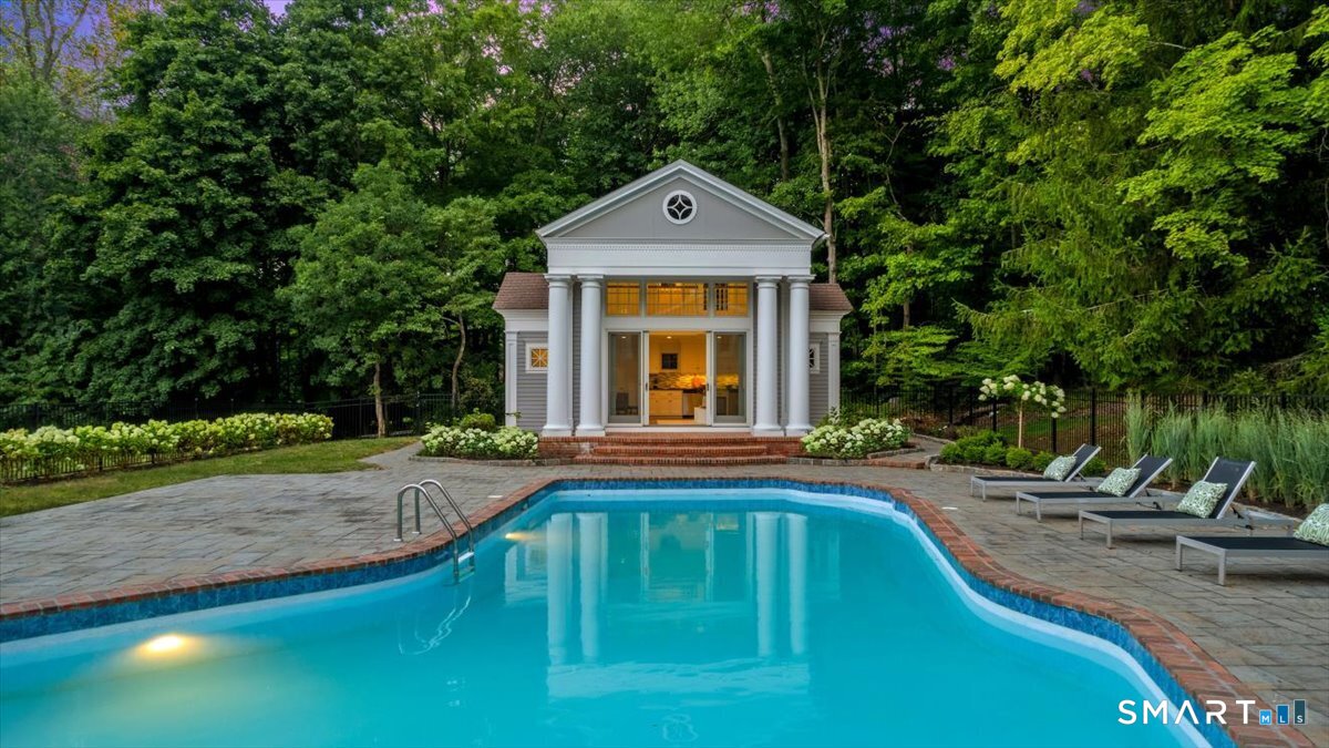 1421 R Oenoke Ridge New Canaan, CT 06840 - Photo 32 of 40