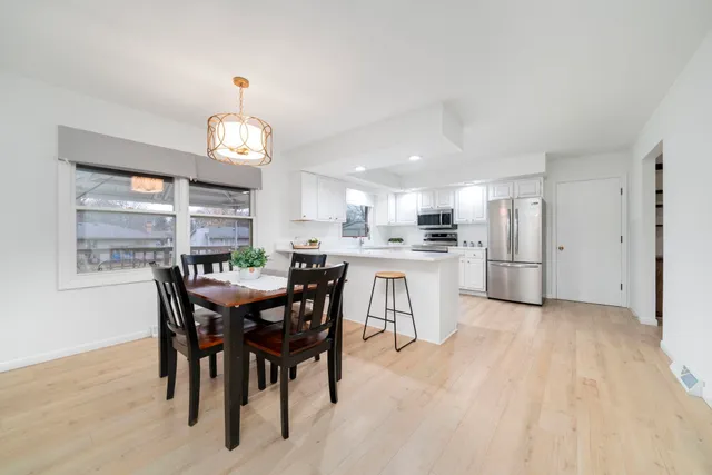 $239,900 | 1630 River Bluff Boulevard, Rockford, IL 61103