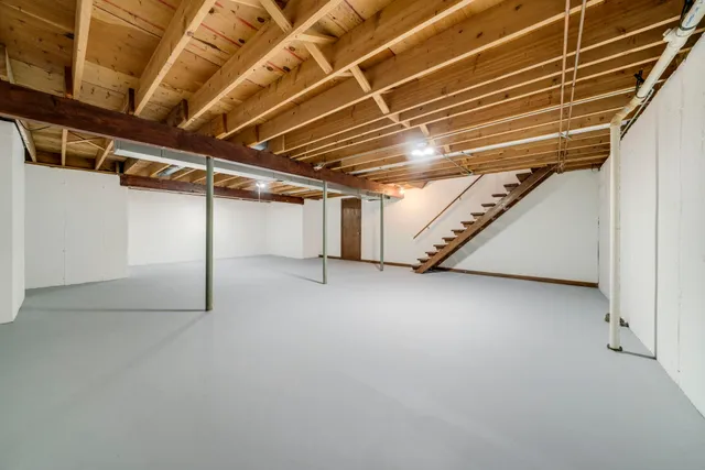 $239,900 | 1630 River Bluff Boulevard, Rockford, IL 61103