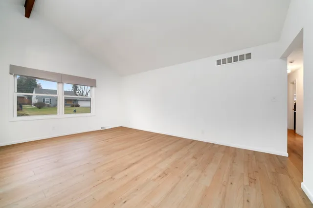 $239,900 | 1630 River Bluff Boulevard, Rockford, IL 61103