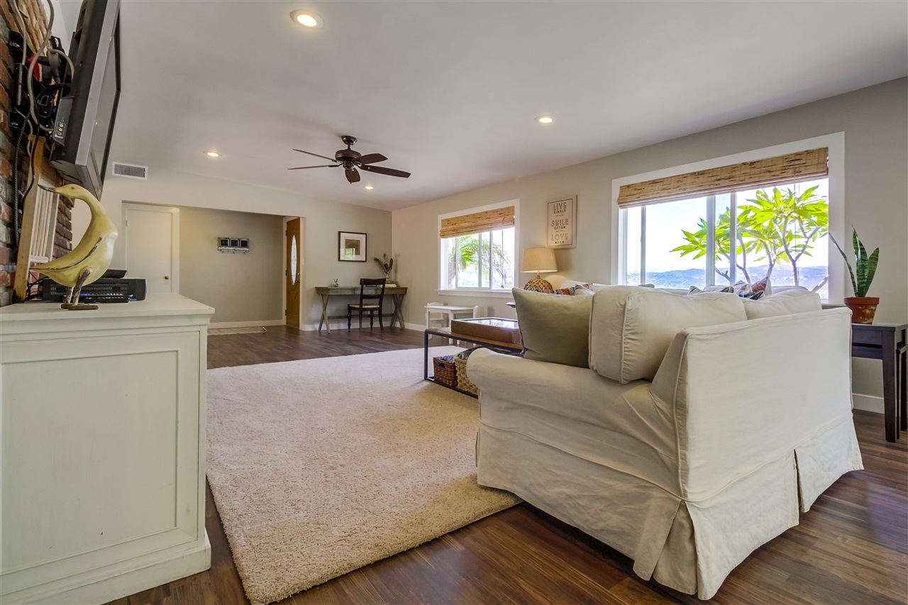 31955 Rocking Horse Road Escondido, CA 92026 - Photo 4 of 25