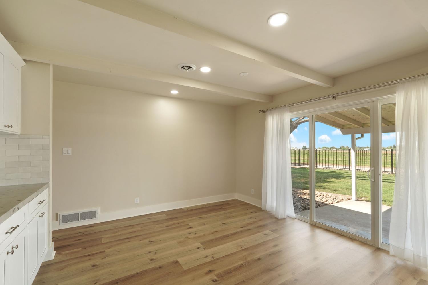 18211 East Jahant Road Acampo, CA 95220 - Photo 12 of 41