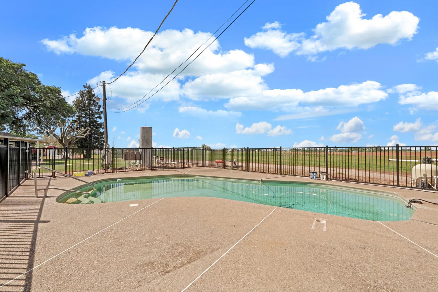 18211 East Jahant Road Acampo, CA 95220 - Photo 23 of 41