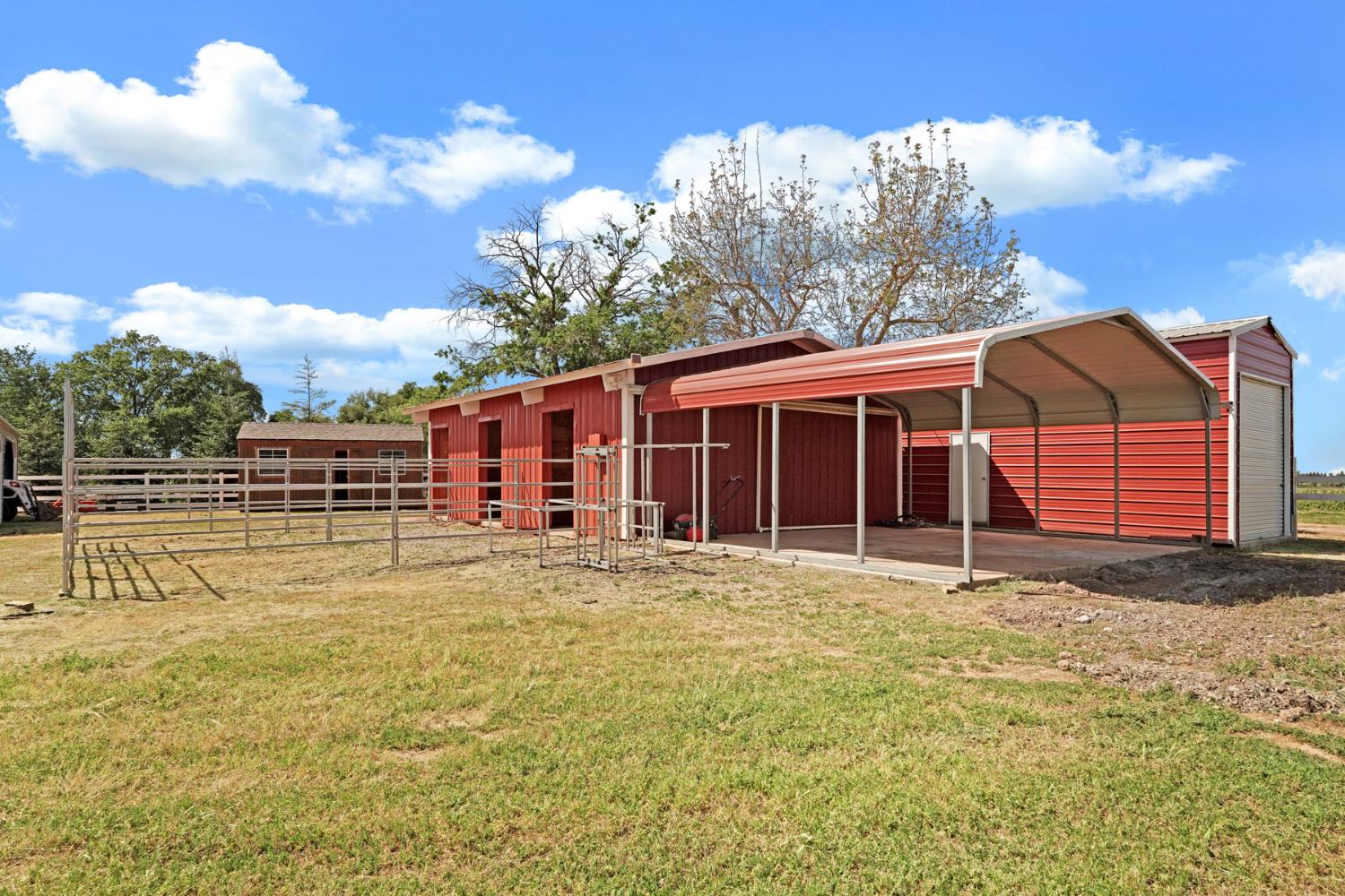 18211 East Jahant Road Acampo, CA 95220 - Photo 26 of 41