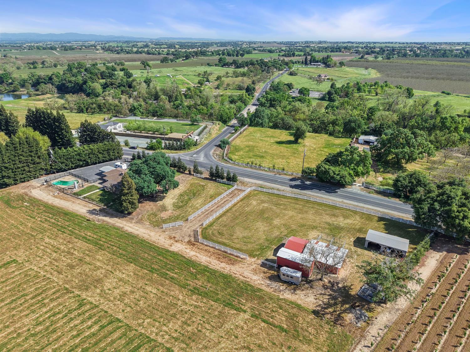 18211 East Jahant Road Acampo, CA 95220 - Photo 37 of 41