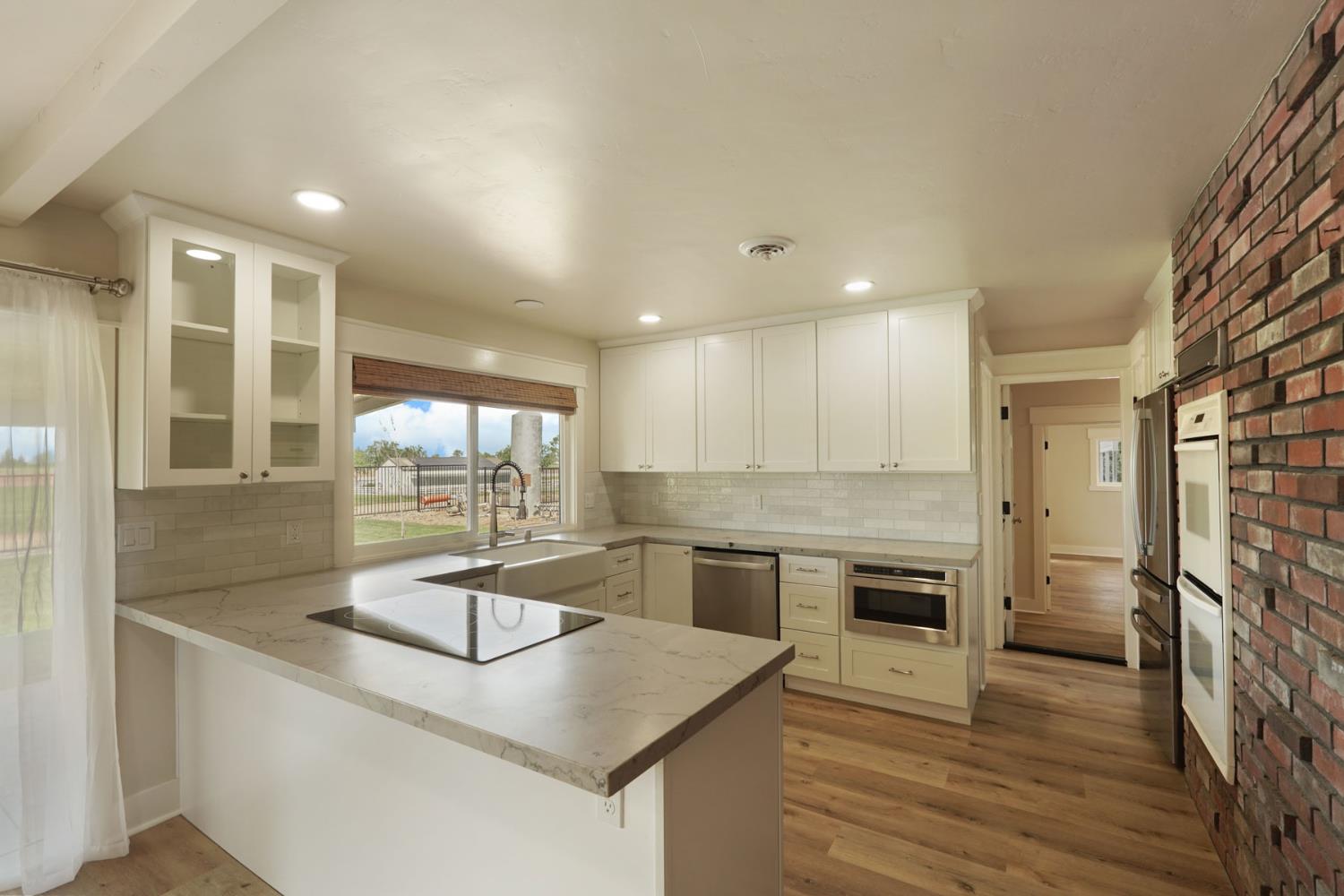 18211 East Jahant Road Acampo, CA 95220 - Photo 8 of 41