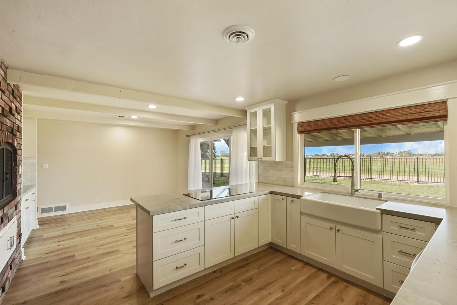 18211 East Jahant Road Acampo, CA 95220 - Photo 10 of 41