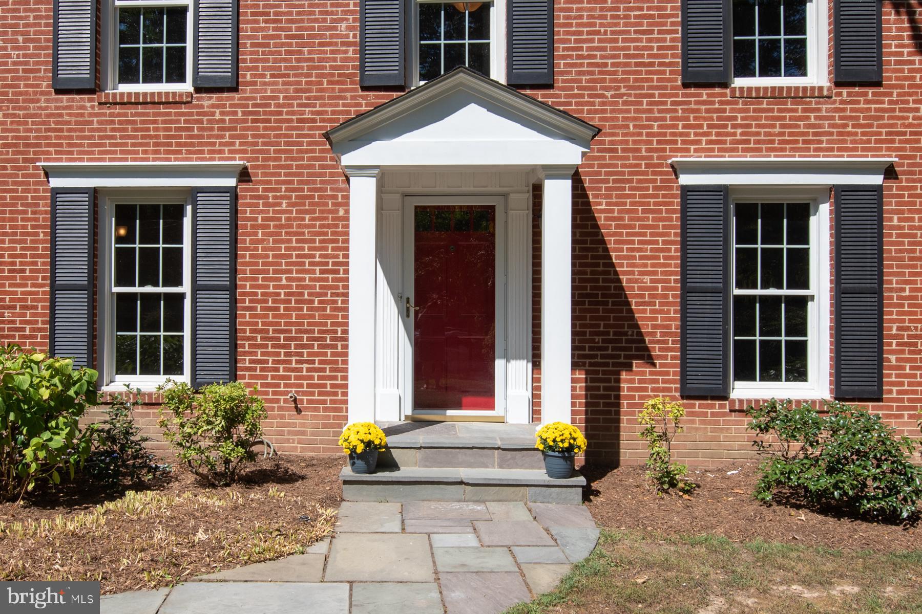 5120 Clinton Road Alexandria, VA 22312 - Photo 2 of 48 Come on in!