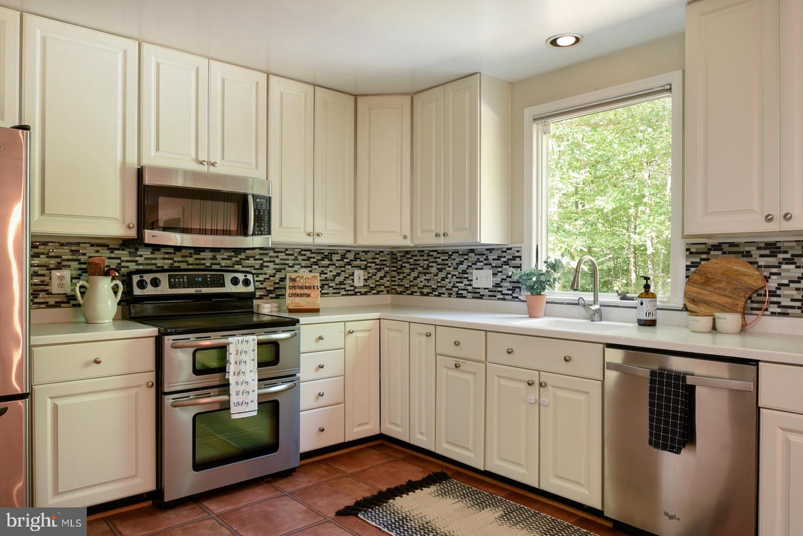 5120 Clinton Road Alexandria, VA 22312 - Photo 12 of 48 Gallery Image 12