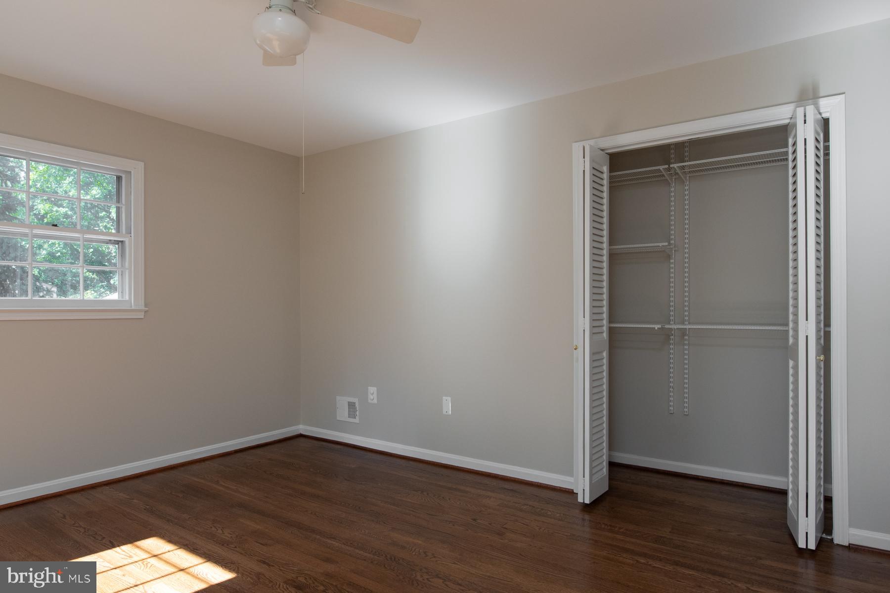 5120 Clinton Road Alexandria, VA 22312 - Photo 31 of 48 Elfa!