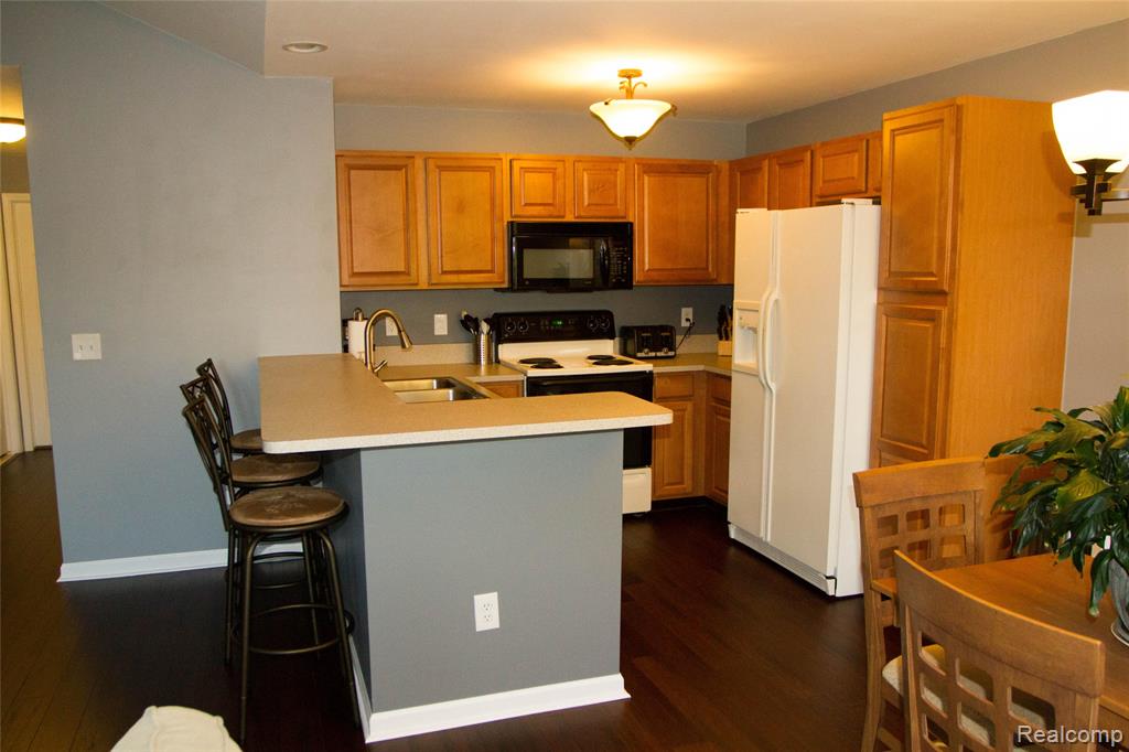 13367 Forest Ridge Boulevard, Unit 7 Sterling Heights, MI 48313 - Photo 10 of 13