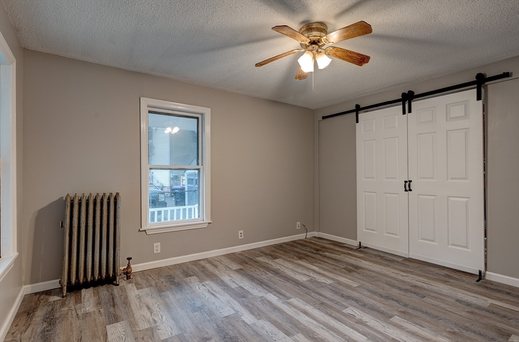 51 View Street Holyoke, MA 01040 - Photo 7 of 27 Gallery Image 7