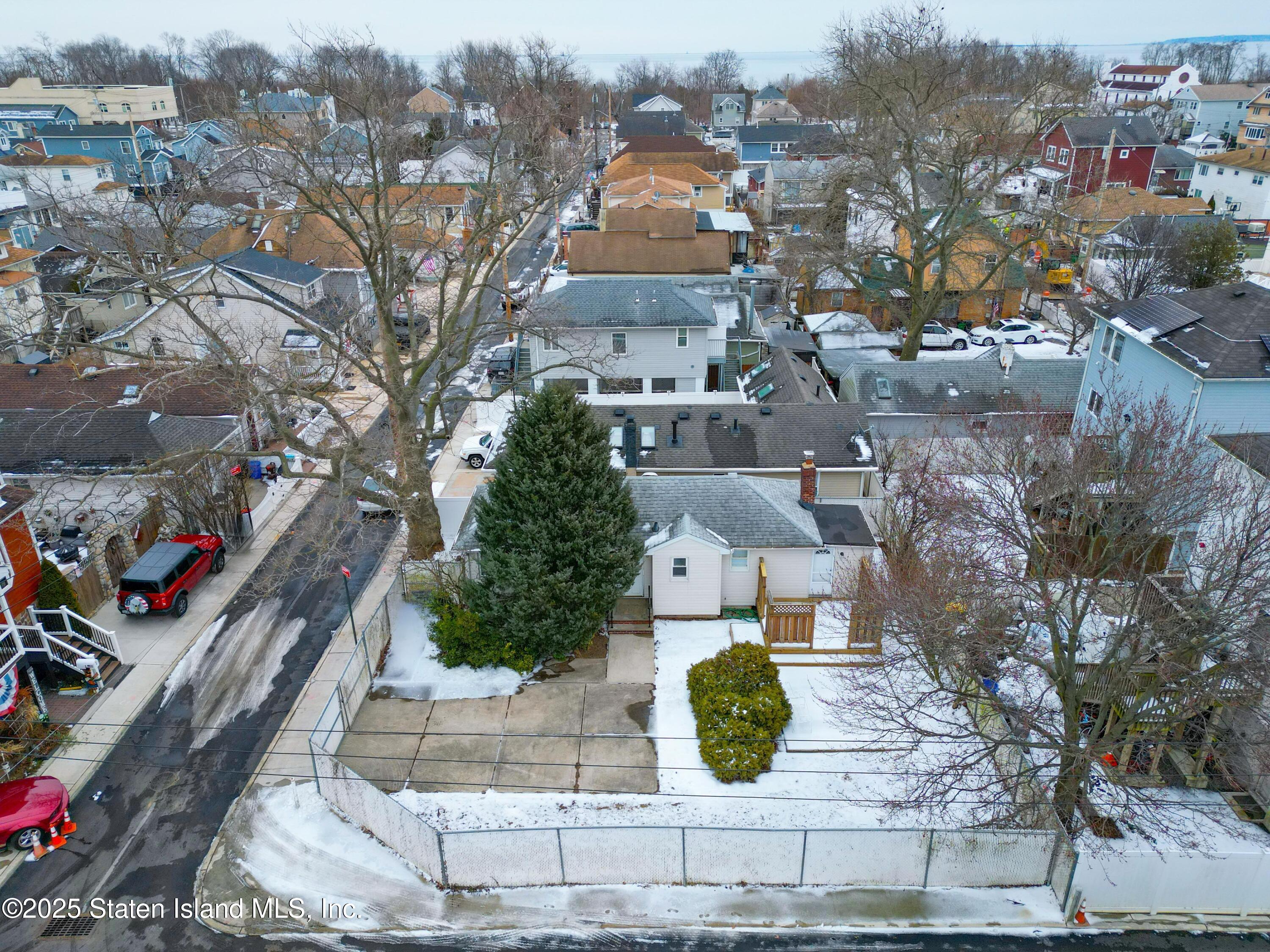 6 Center Place Staten Island, NY 10306 - Photo 3 of 3 an aerial view of residential houses with outdoor space