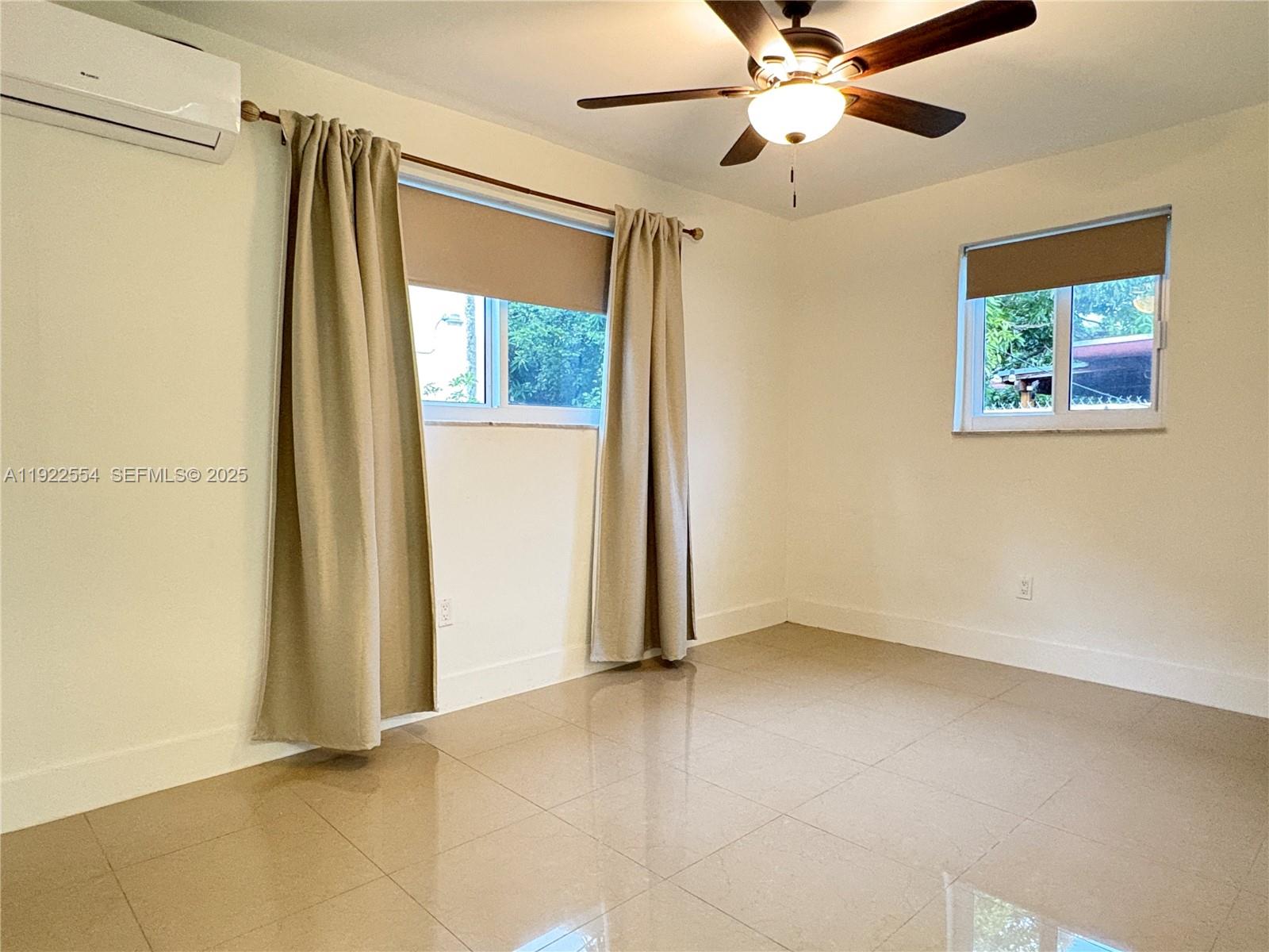 527 Southwest 9th Avenue, Unit 527 Miami, FL 33130 - Photo 25 of 34 a view of an empty room