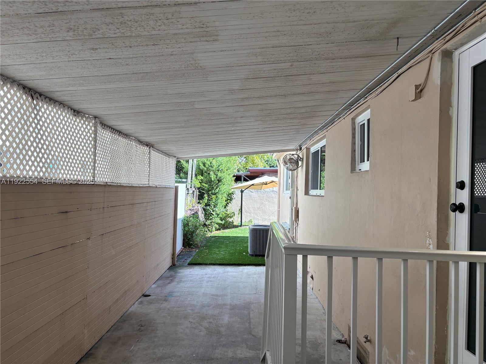 527 Southwest 9th Avenue, Unit 527 Miami, FL 33130 - Photo 32 of 34 a view of a porch