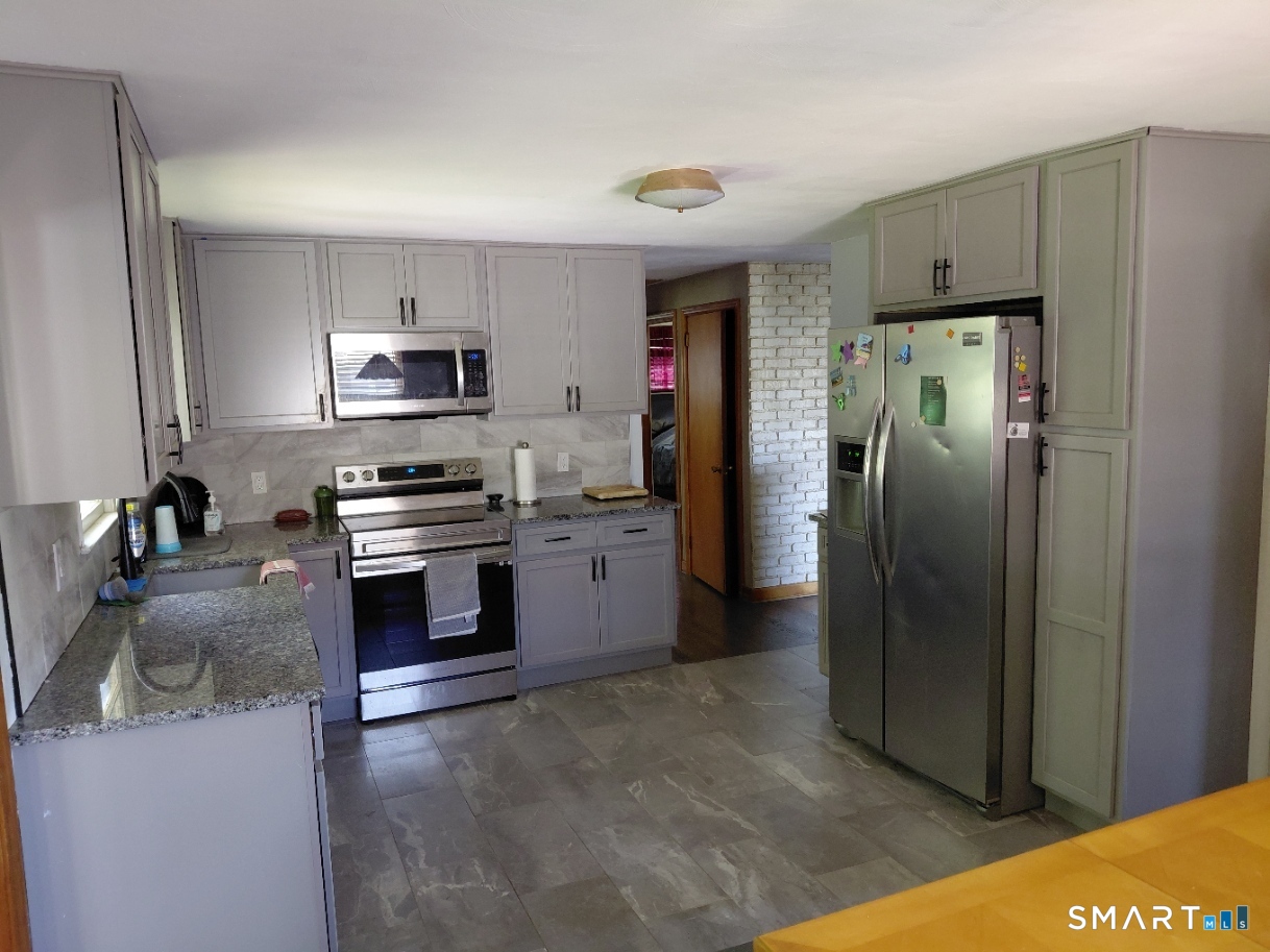 101 Brace Road Newington, CT 06111 - Photo 9 of 20