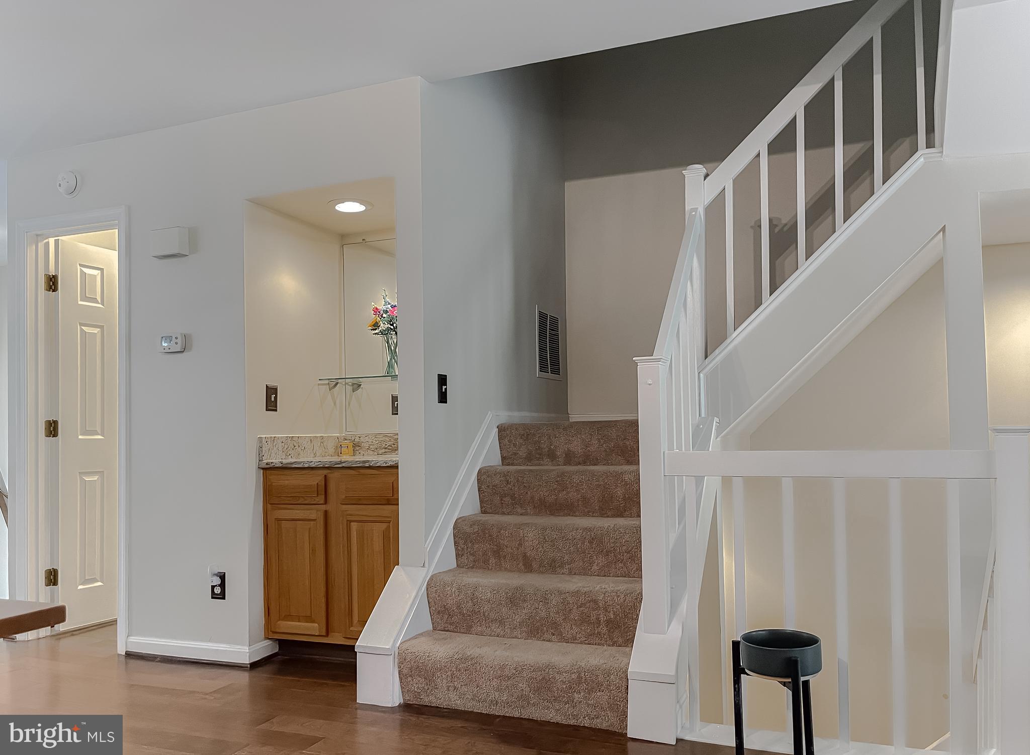 40407 Breton View Drive Leonardtown, MD 20650 - Photo 11 of 19 Side Bar Area