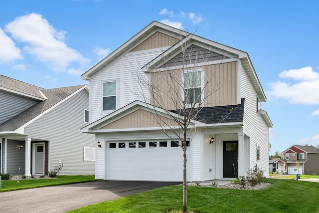 $359,900 | 616 Redwood Loop North, Cambridge, MN 55008