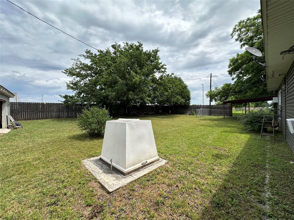 7350 Highway 67, Unit 377N Comanche, TX 76442 - Photo 12 of 13 a view of a garden