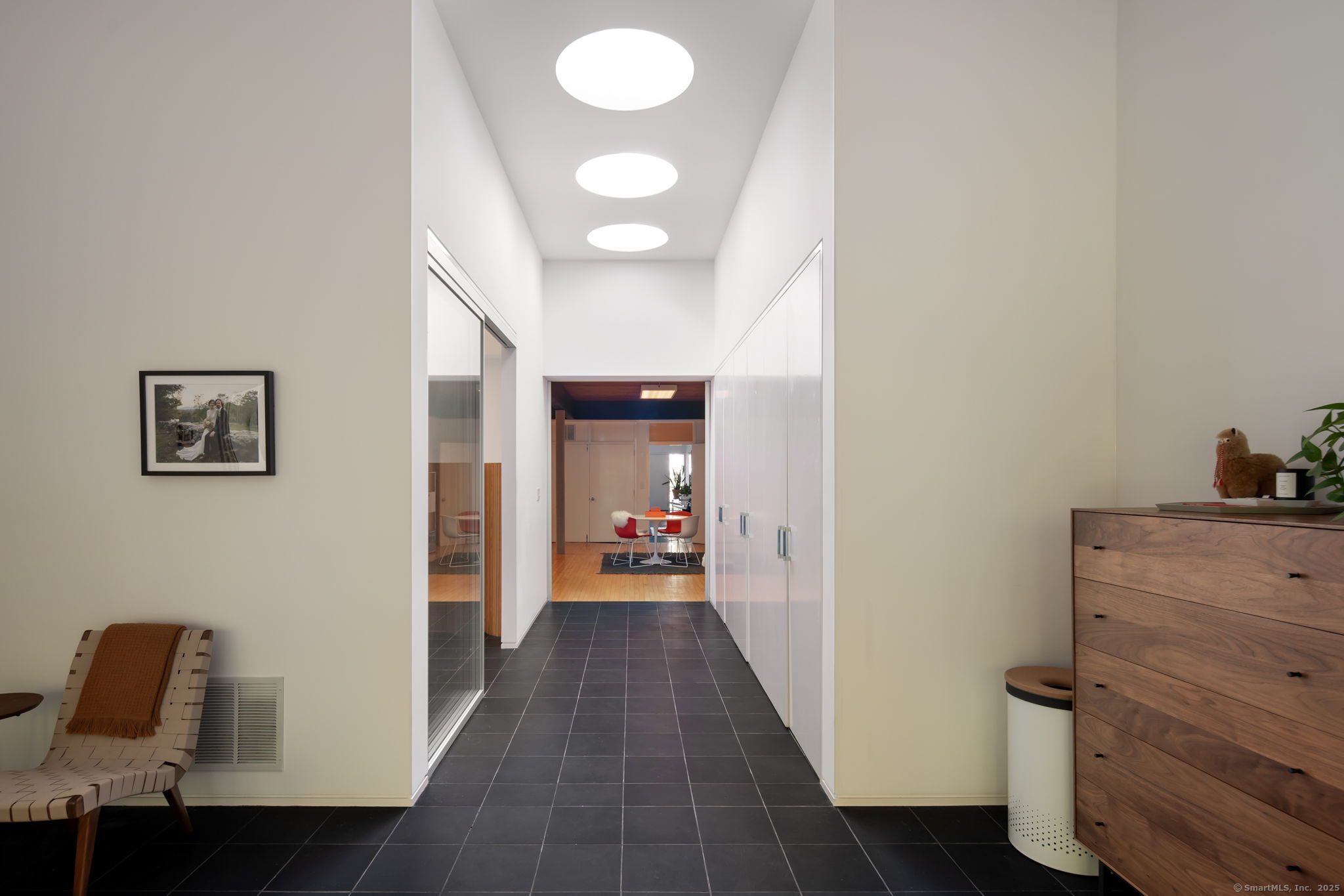 431 Valley Road New Canaan, CT 06840 - Photo 19 of 36