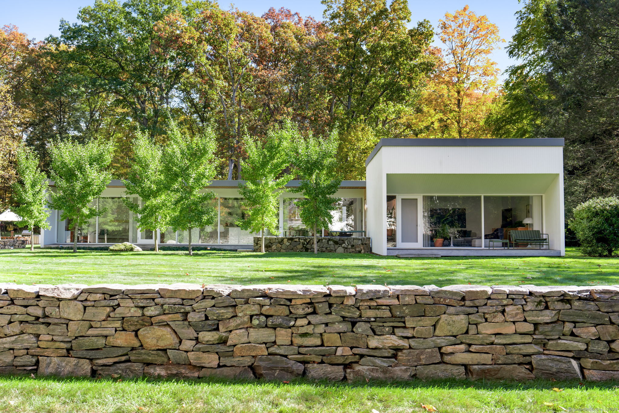 431 Valley Road New Canaan, CT 06840 - Photo 2 of 36