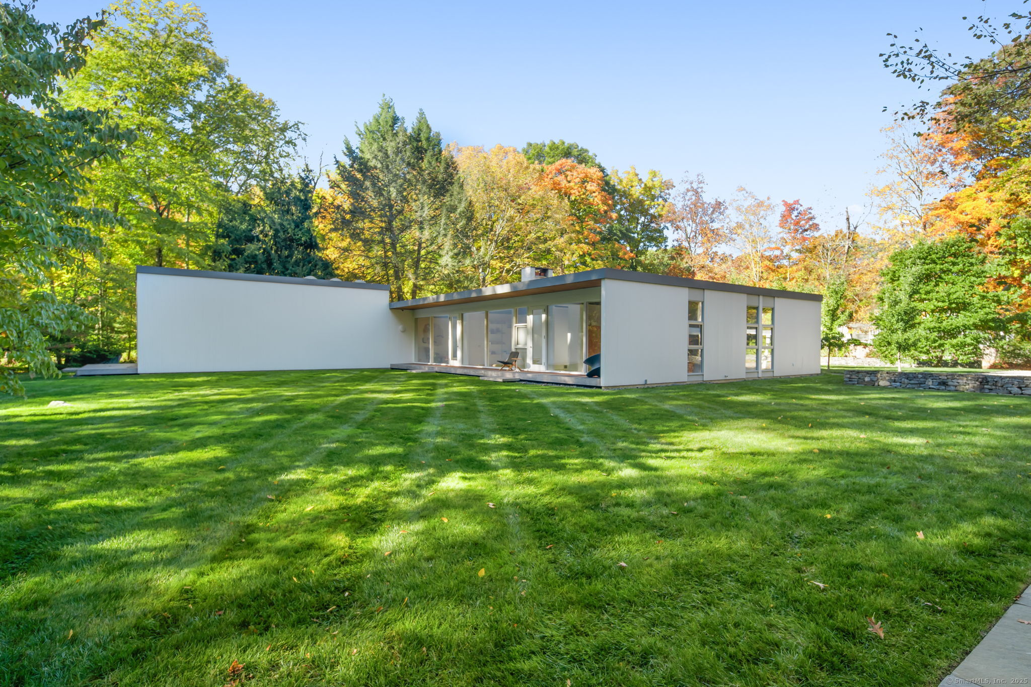 431 Valley Road New Canaan, CT 06840 - Photo 30 of 36