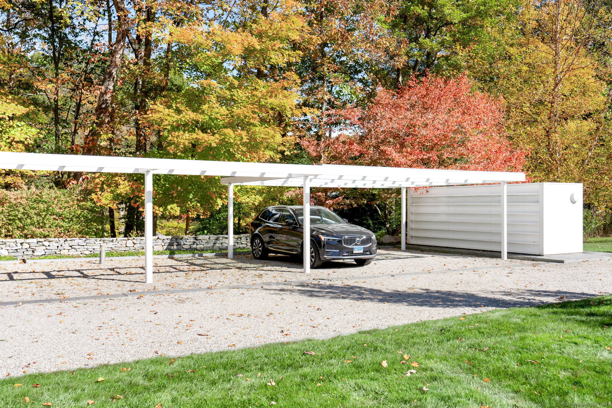 431 Valley Road New Canaan, CT 06840 - Photo 34 of 36