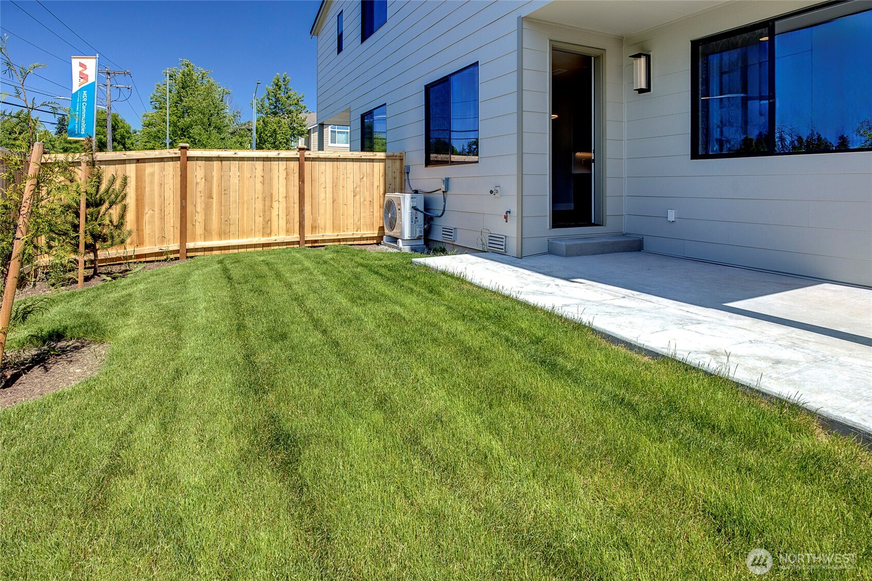 21402 39th Drive Southeast, Unit A Bothell, WA 98021 - Photo 21 of 31 a house view with a garden space