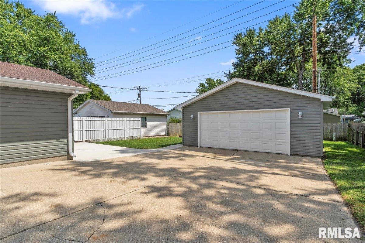 1844 Camden Street Springfield, IL 62702 - Photo 26 of 30