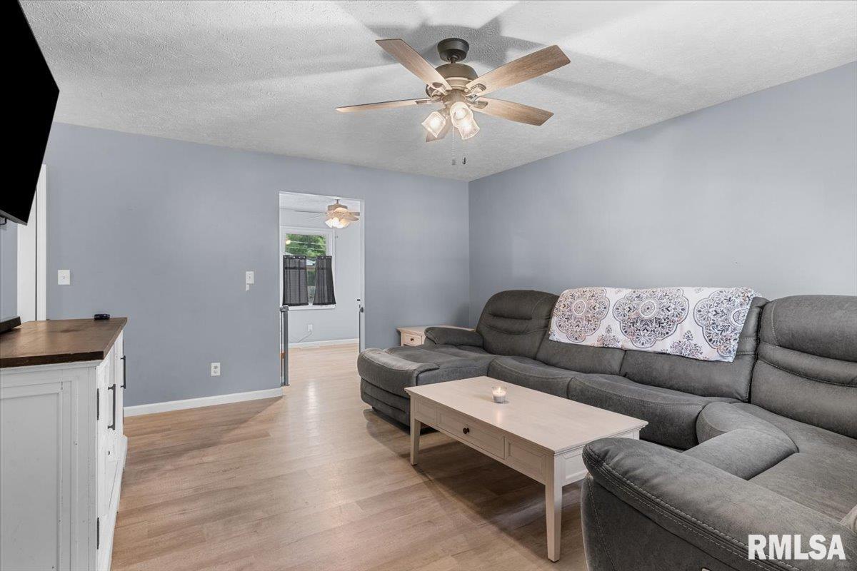 1844 Camden Street Springfield, IL 62702 - Photo 5 of 30