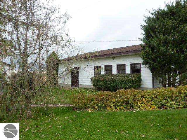 1637 South Geneva Road Shepherd, MI 48883 - Photo 34 of 43 1777719-34.JPG