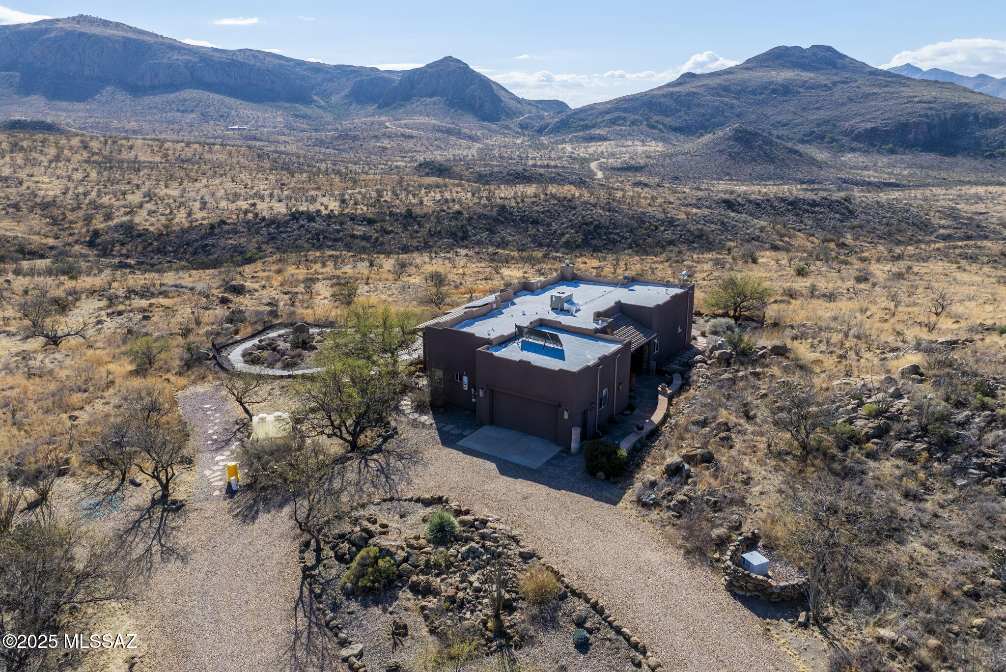 51 Doc Hudson Court Rio Rico, AZ 85648 - Photo 3 of 49 Gallery Image 3