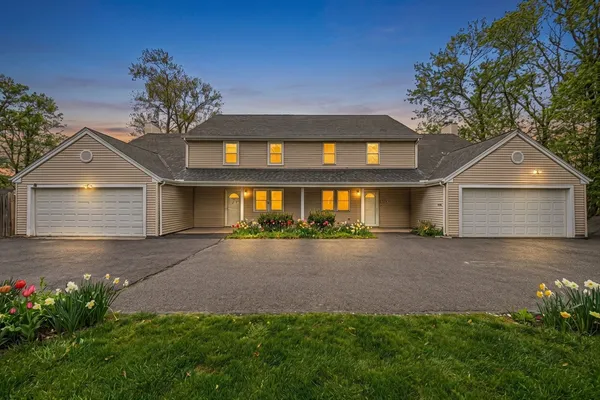 $635,000 | 717 Pleasant Street, Unit B, Norwood, MA 02062