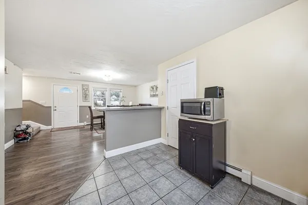 $635,000 | 717 Pleasant Street, Unit B, Norwood, MA 02062