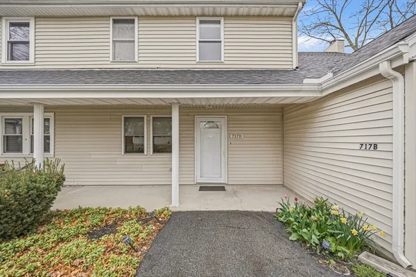 $635,000 | 717 Pleasant Street, Unit B, Norwood, MA 02062