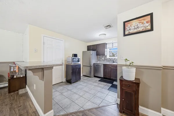 $635,000 | 717 Pleasant Street, Unit B, Norwood, MA 02062