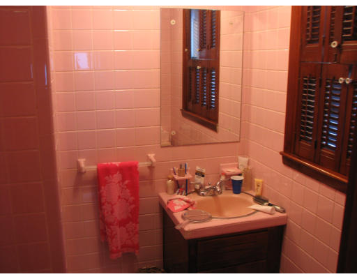 7 Pilgrim Road Lawrence, MA 01843 - Photo 8 of 12 Gallery Image 8